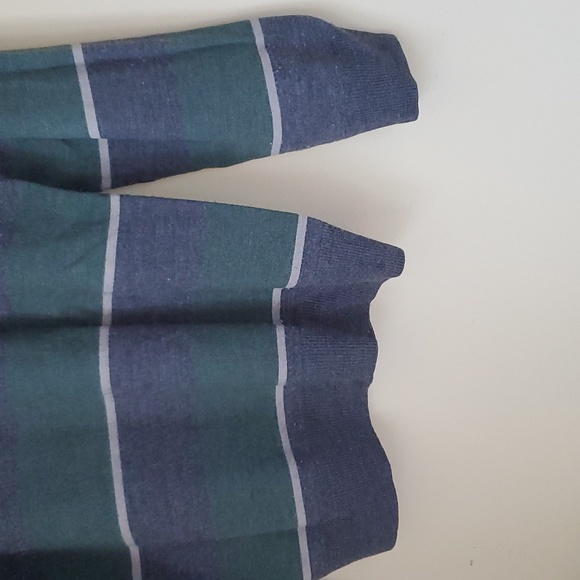 Banana Republic Merino Wool green and grey sweater - Picture 3 of 5